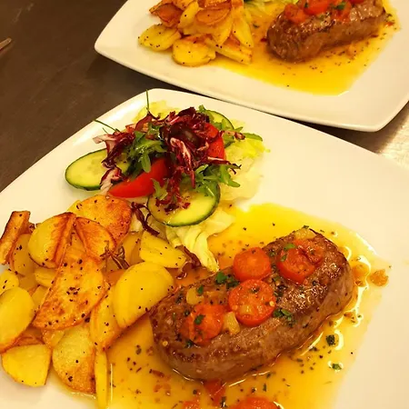 Toscana Restaurant And بيت ضيافة