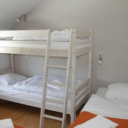 Toscana Restaurant And 2*