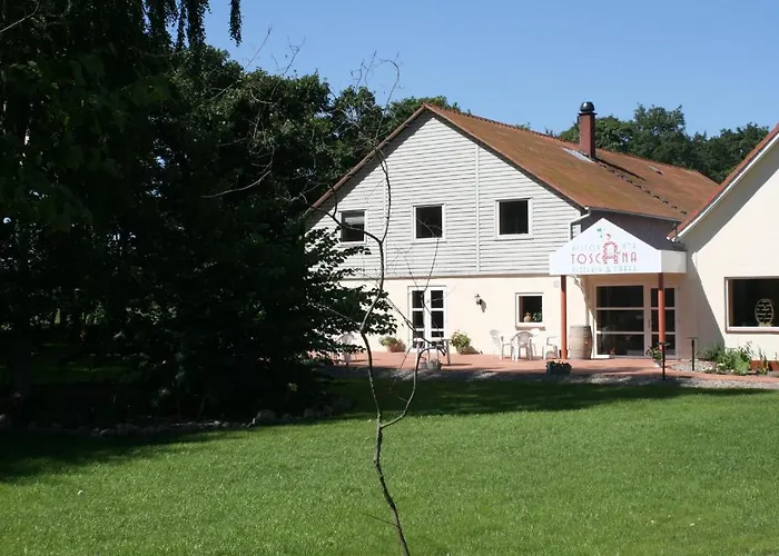 Toscana Restaurant And Maison d'hôtes