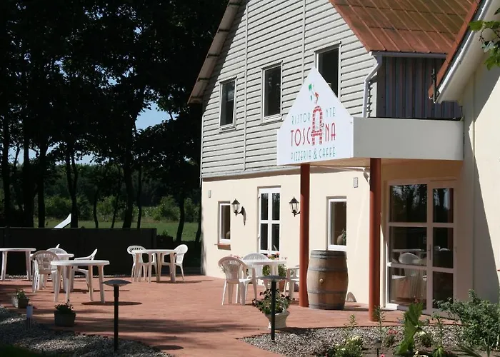 Toscana Restaurant And 2*